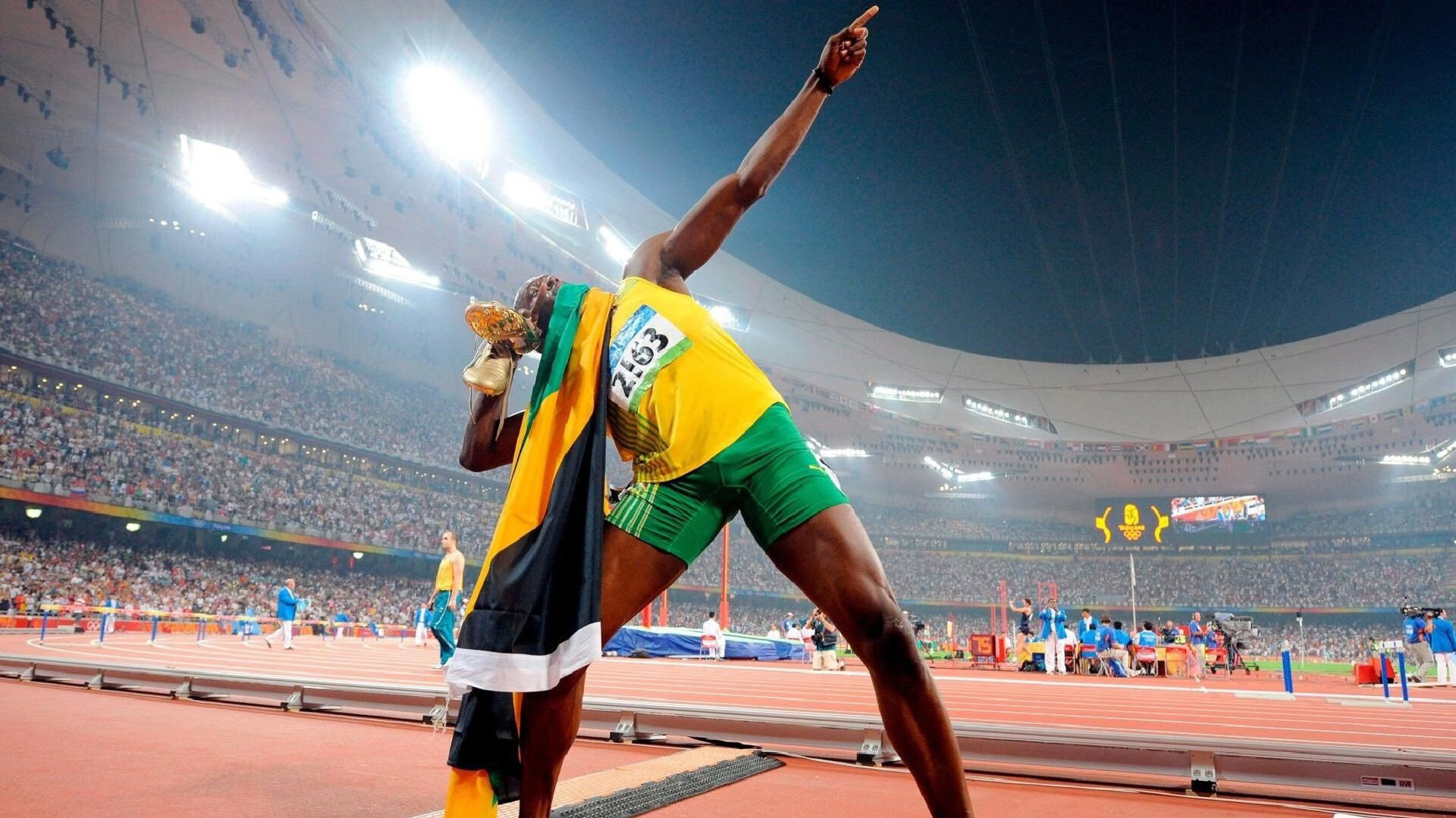 亚历克斯·格林伍德展现坚固防守，帮助袋鼠队锁定胜局，格林伍德合同